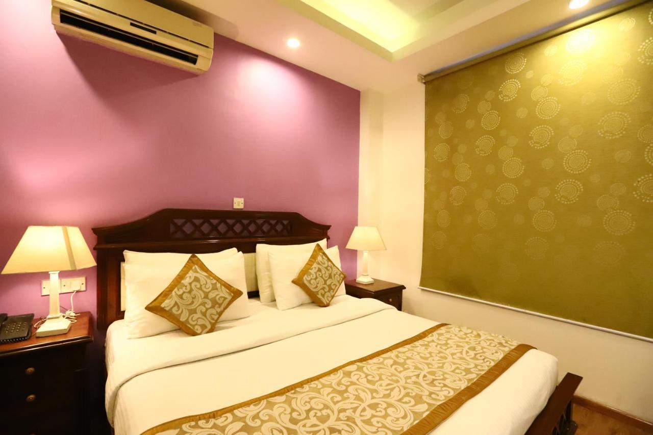 Hotel Ambica Palace Aiims New Delhi - Couple Friendly Local Id Accepted ภายนอก รูปภาพ