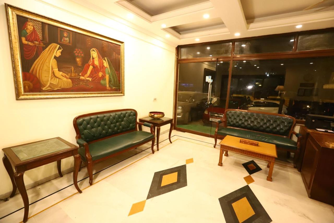 Hotel Ambica Palace Aiims New Delhi - Couple Friendly Local Id Accepted ภายนอก รูปภาพ